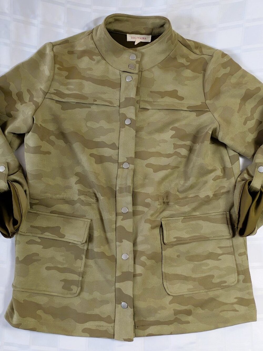 SOLITAIRE WOMEN'S CAMO BUTTON UP FRONT JACKET SIZE LARGE FASHION STYLE WOMAN'S